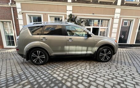 Mitsubishi Outlander III рестайлинг 3, 2008 год, 830 000 рублей, 18 фотография