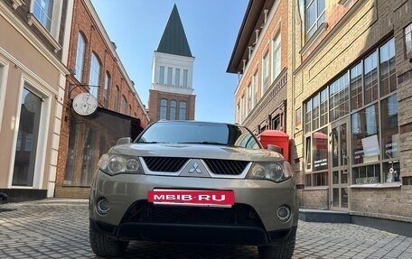 Mitsubishi Outlander III рестайлинг 3, 2008 год, 830 000 рублей, 21 фотография