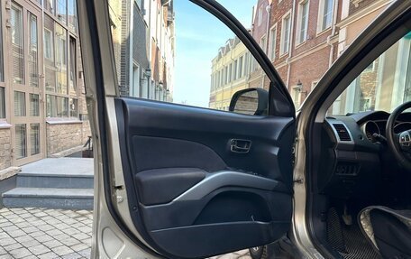 Mitsubishi Outlander III рестайлинг 3, 2008 год, 830 000 рублей, 25 фотография