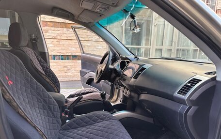 Mitsubishi Outlander III рестайлинг 3, 2008 год, 830 000 рублей, 35 фотография