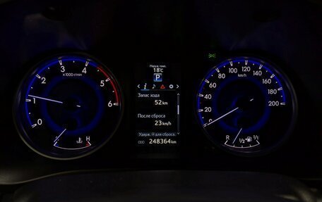 Toyota Hilux VIII, 2017 год, 3 500 000 рублей, 6 фотография