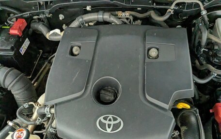 Toyota Hilux VIII, 2017 год, 3 500 000 рублей, 14 фотография