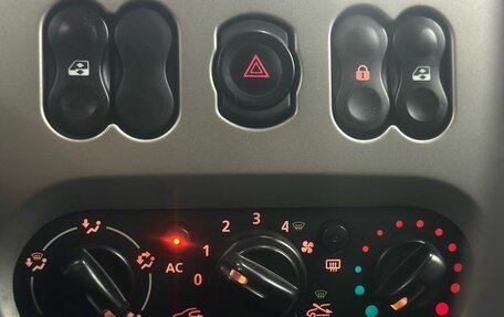 Renault Sandero I, 2013 год, 629 900 рублей, 11 фотография