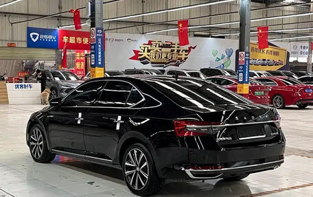 Skoda Superb III рестайлинг, 2021 год, 1 569 000 рублей, 3 фотография