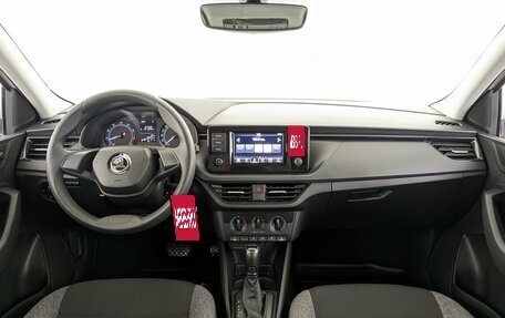 Skoda Rapid II, 2021 год, 1 350 000 рублей, 14 фотография