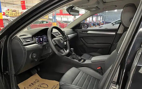 Skoda Superb III рестайлинг, 2021 год, 1 569 000 рублей, 6 фотография