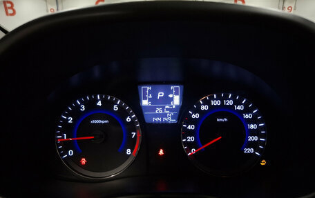 Hyundai Solaris II рестайлинг, 2015 год, 1 170 000 рублей, 13 фотография