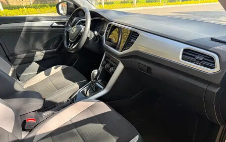 Volkswagen T-Roc I, 2022 год, 1 437 000 рублей, 4 фотография