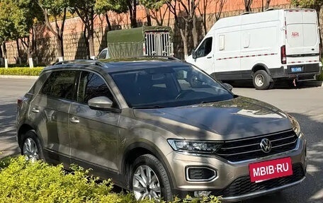 Volkswagen T-Roc I, 2022 год, 1 437 000 рублей, 7 фотография