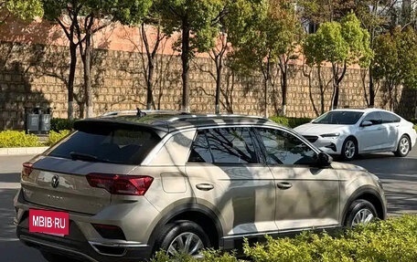 Volkswagen T-Roc I, 2022 год, 1 437 000 рублей, 6 фотография