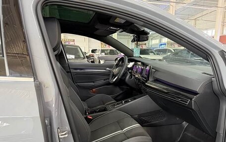 Volkswagen Golf VIII, 2022 год, 1 944 000 рублей, 5 фотография