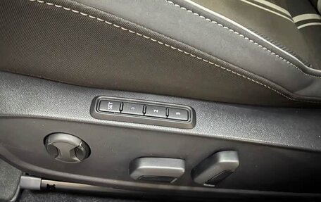 Volkswagen Golf VIII, 2022 год, 1 944 000 рублей, 12 фотография