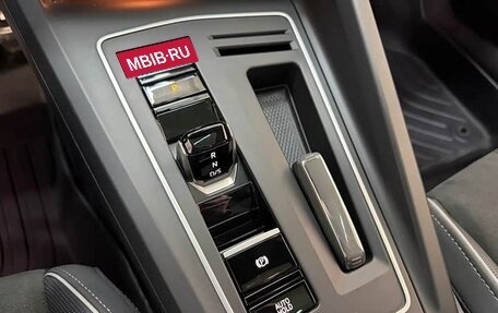 Volkswagen Golf VIII, 2022 год, 1 944 000 рублей, 7 фотография