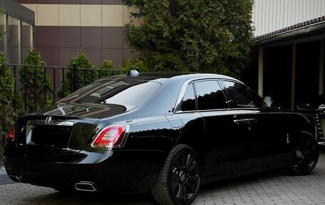 Rolls-Royce Ghost Series II рестайлинг, 2022 год, 32 000 000 рублей, 4 фотография