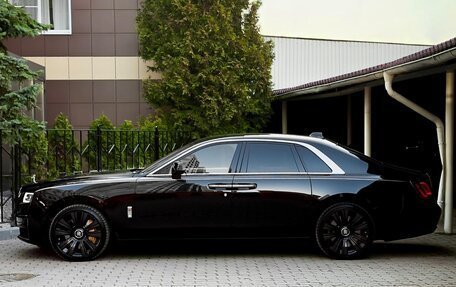 Rolls-Royce Ghost Series II рестайлинг, 2022 год, 32 000 000 рублей, 2 фотография