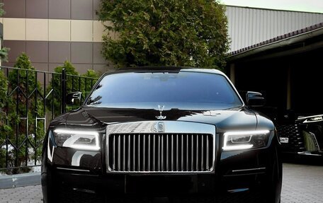 Rolls-Royce Ghost Series II рестайлинг, 2022 год, 32 000 000 рублей, 3 фотография