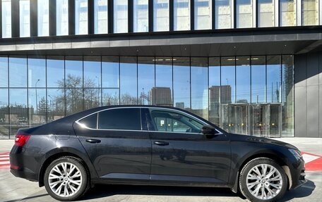 Skoda Superb III рестайлинг, 2022 год, 4 100 000 рублей, 8 фотография