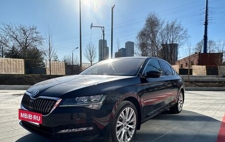 Skoda Superb III рестайлинг, 2022 год, 4 100 000 рублей, 9 фотография