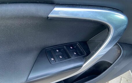 Opel Insignia II рестайлинг, 2011 год, 750 000 рублей, 15 фотография