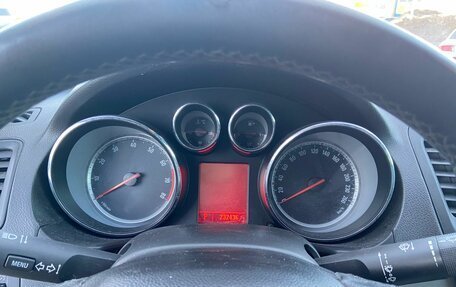 Opel Insignia II рестайлинг, 2011 год, 750 000 рублей, 19 фотография