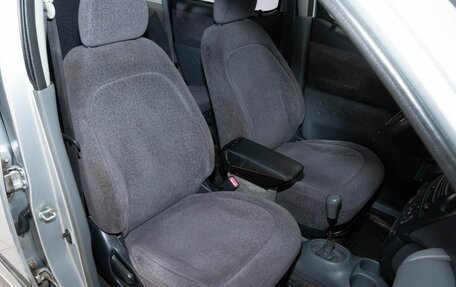 Toyota Yaris I рестайлинг, 2000 год, 288 000 рублей, 14 фотография