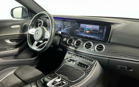 Mercedes-Benz E-Класс, 2019 год, 3 769 000 рублей, 14 фотография