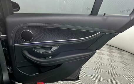 Mercedes-Benz E-Класс, 2019 год, 3 769 000 рублей, 26 фотография