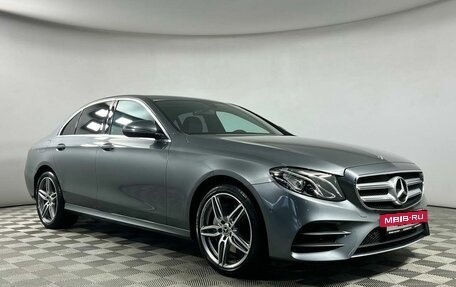 Mercedes-Benz E-Класс, 2019 год, 3 769 000 рублей, 32 фотография