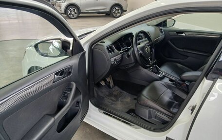 Volkswagen Jetta VI, 2017 год, 1 250 000 рублей, 10 фотография