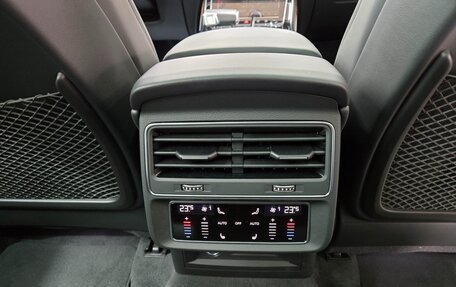 Audi Q7, 2024 год, 12 690 000 рублей, 16 фотография