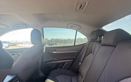 Toyota Camry, 2021 год, 2 570 000 рублей, 9 фотография
