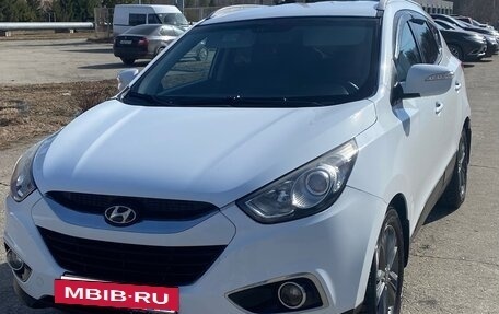 Hyundai ix35 I рестайлинг, 2010 год, 950 000 рублей, 2 фотография