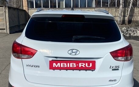 Hyundai ix35 I рестайлинг, 2010 год, 950 000 рублей, 4 фотография