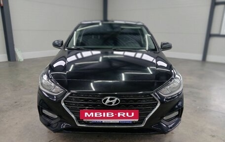 Hyundai Solaris II рестайлинг, 2011 год, 590 000 рублей, 2 фотография