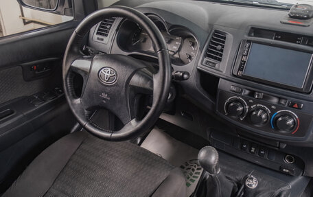 Toyota Hilux VII, 2014 год, 2 069 000 рублей, 10 фотография