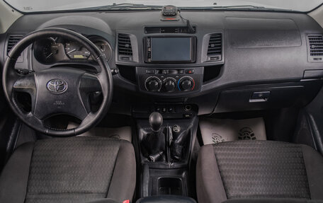 Toyota Hilux VII, 2014 год, 2 069 000 рублей, 11 фотография