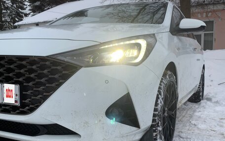 Hyundai Solaris II рестайлинг, 2021 год, 1 810 000 рублей, 1 фотография