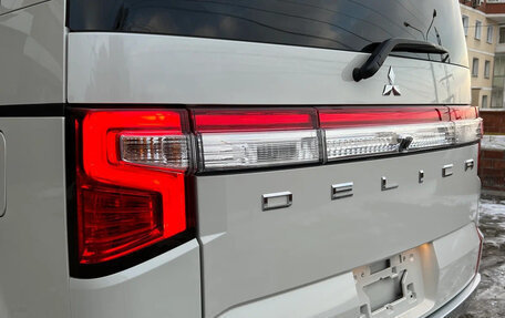 Mitsubishi Delica D:5 I, 2023 год, 2 900 000 рублей, 9 фотография