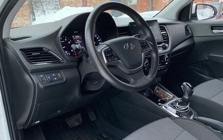 Hyundai Solaris II рестайлинг, 2021 год, 1 810 000 рублей, 20 фотография