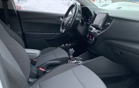 Hyundai Solaris II рестайлинг, 2021 год, 1 810 000 рублей, 21 фотография