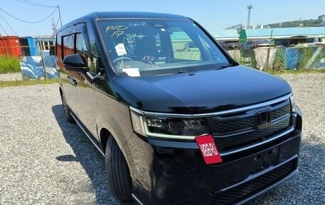 Honda Stepwgn, 2022 год, 2 980 000 рублей, 7 фотография