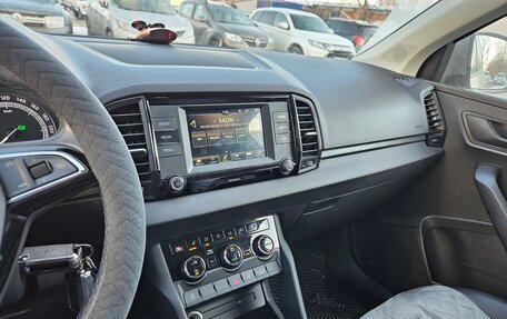 Skoda Karoq I, 2020 год, 2 400 000 рублей, 5 фотография