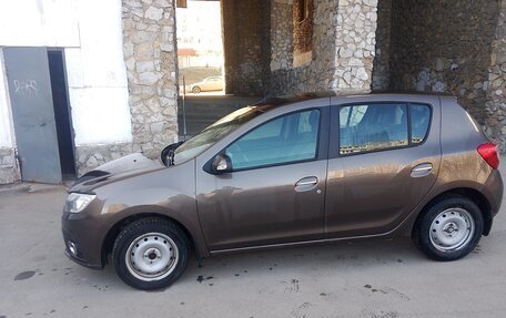 Renault Sandero II рестайлинг, 2019 год, 1 100 000 рублей, 3 фотография