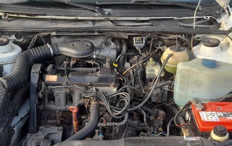 Volkswagen Passat B4, 1994 год, 230 000 рублей, 14 фотография