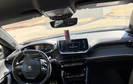 Peugeot 2008 II, 2022 год, 2 200 000 рублей, 6 фотография