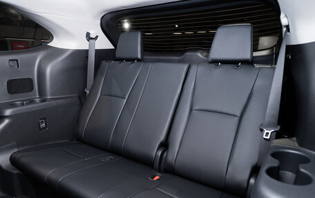 Toyota Highlander, 2026 год, 5 990 000 рублей, 26 фотография