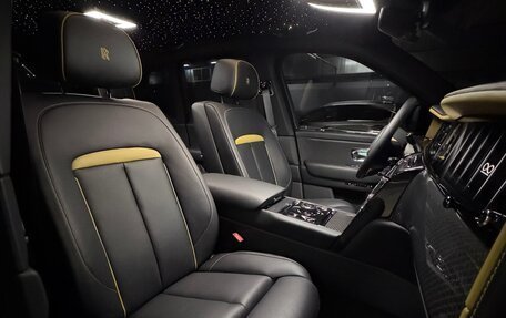 Rolls-Royce Cullinan, 2025 год, 68 000 000 рублей, 19 фотография