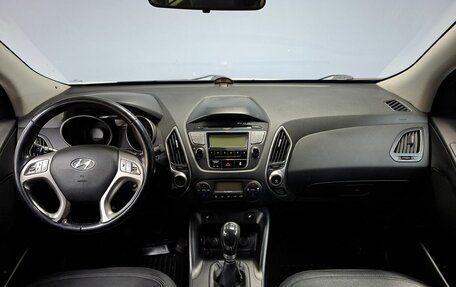 Hyundai ix35 I рестайлинг, 2010 год, 1 050 000 рублей, 16 фотография