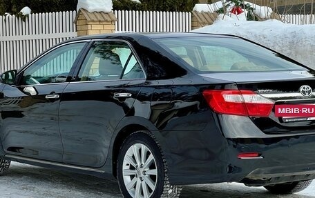 Toyota Camry, 2014 год, 1 650 000 рублей, 10 фотография