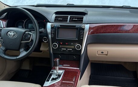 Toyota Camry, 2014 год, 1 650 000 рублей, 26 фотография